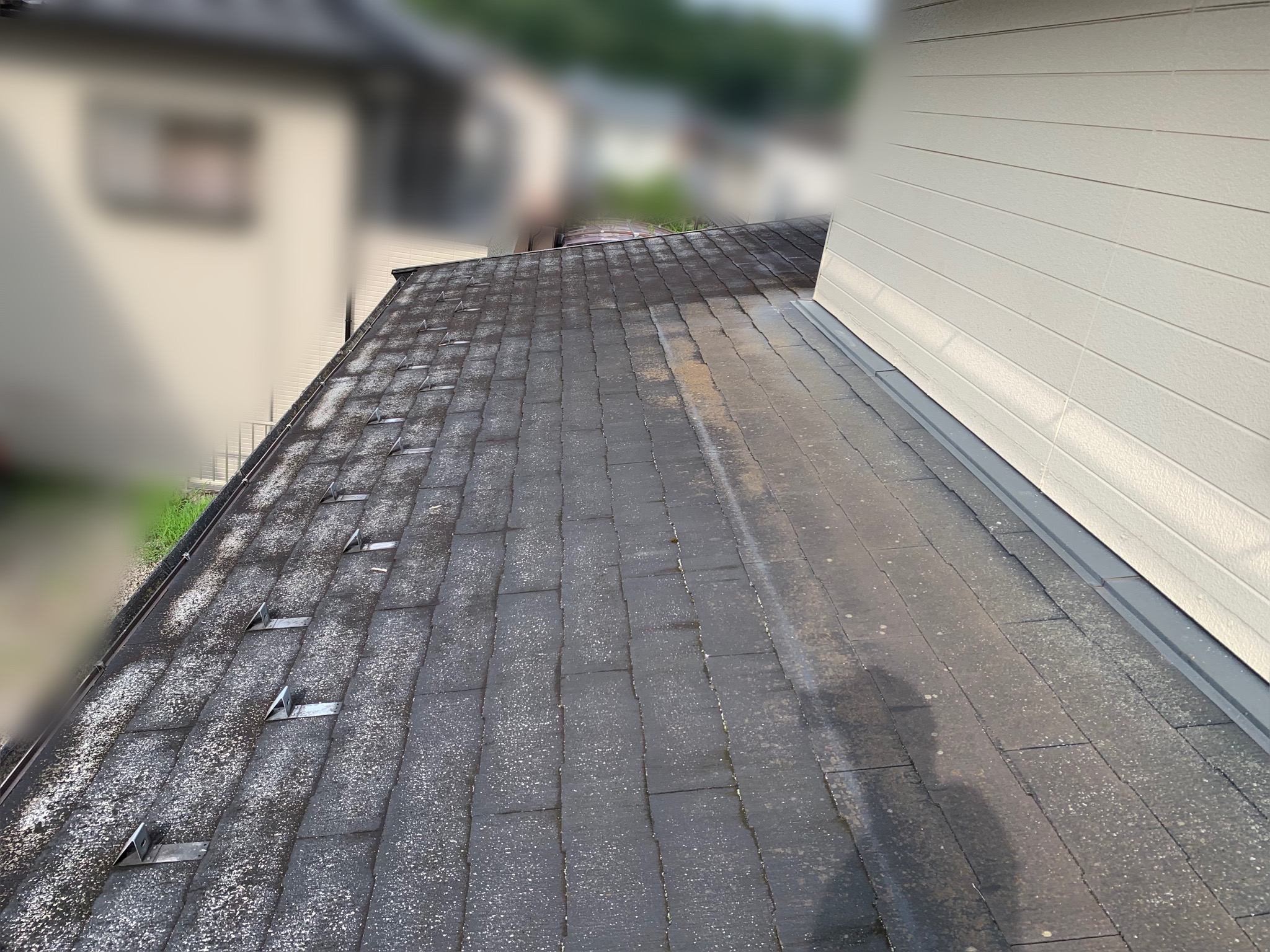 カラーベストが劣化している写真