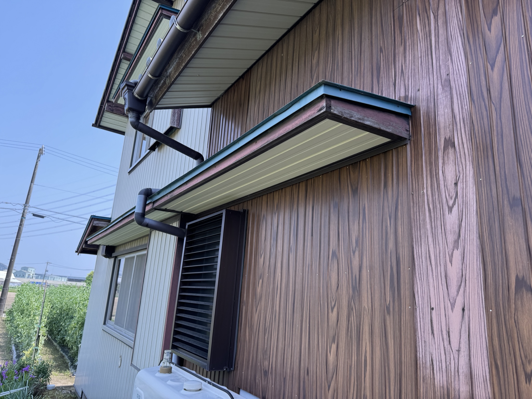 付帯部が劣化している写真