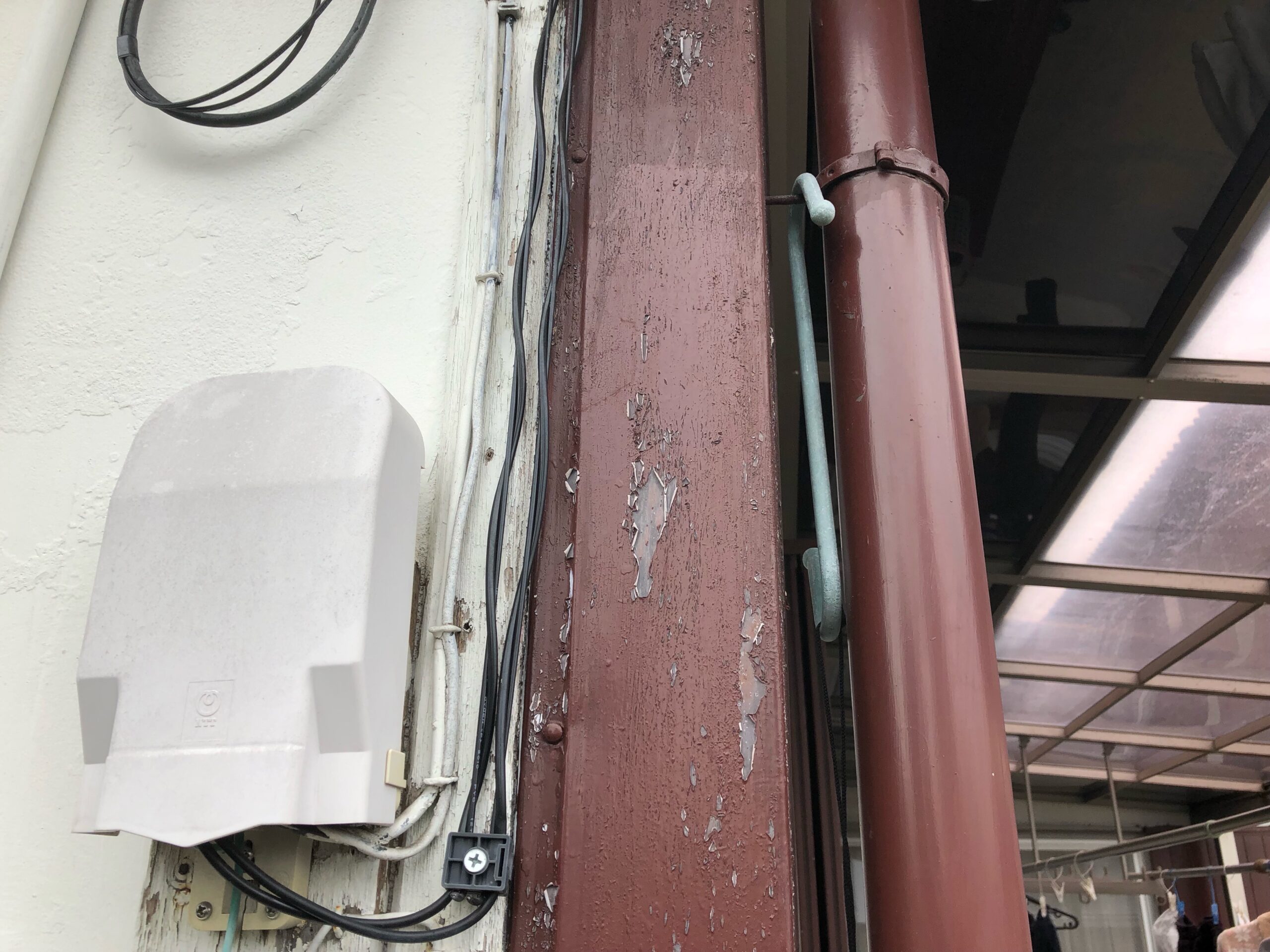 塗膜が捲れている写真