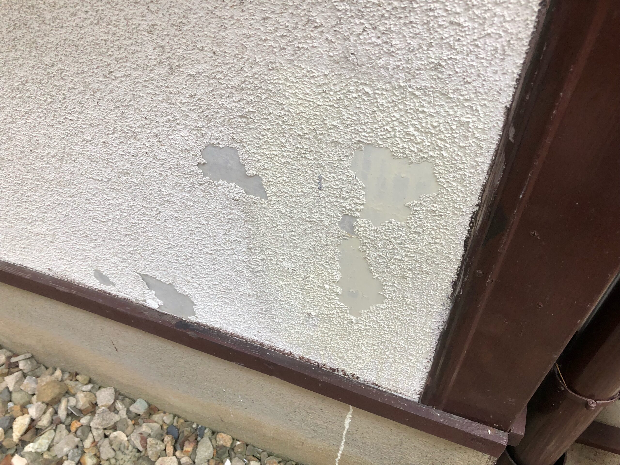 塗膜が捲れている写真